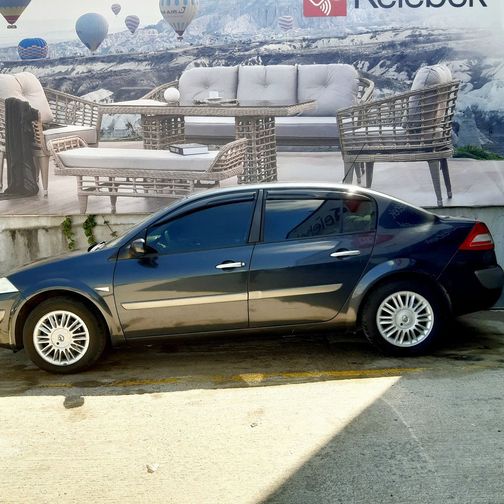 RENAULT MEGANE