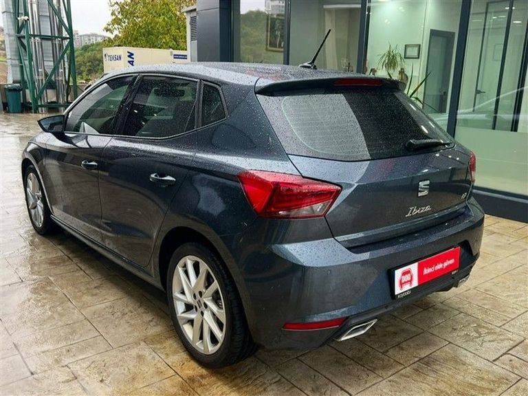 SEAT IBIZA