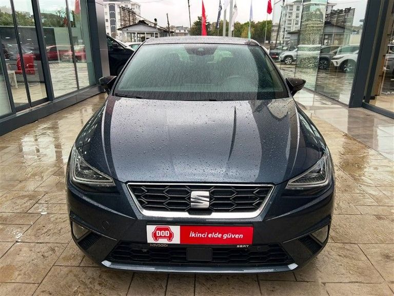 SEAT IBIZA