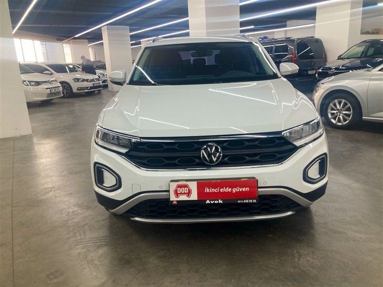 VOLKSWAGEN T-ROC