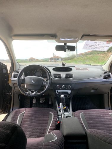 RENAULT FLUENCE