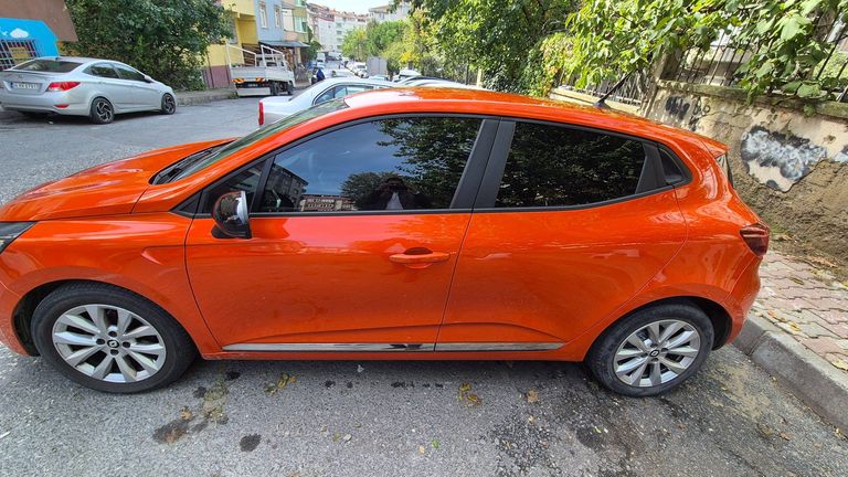 RENAULT CLIO