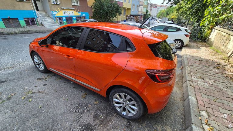 RENAULT CLIO