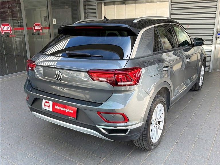 VOLKSWAGEN T-ROC