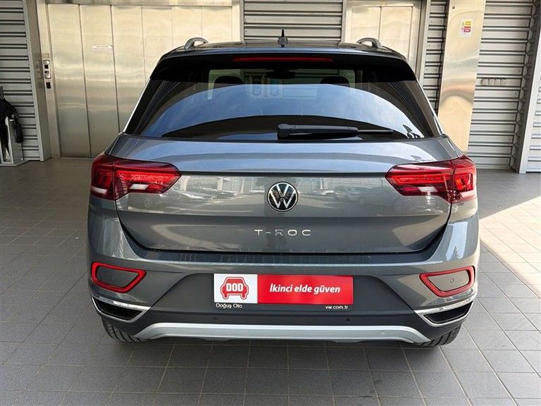 VOLKSWAGEN T-ROC