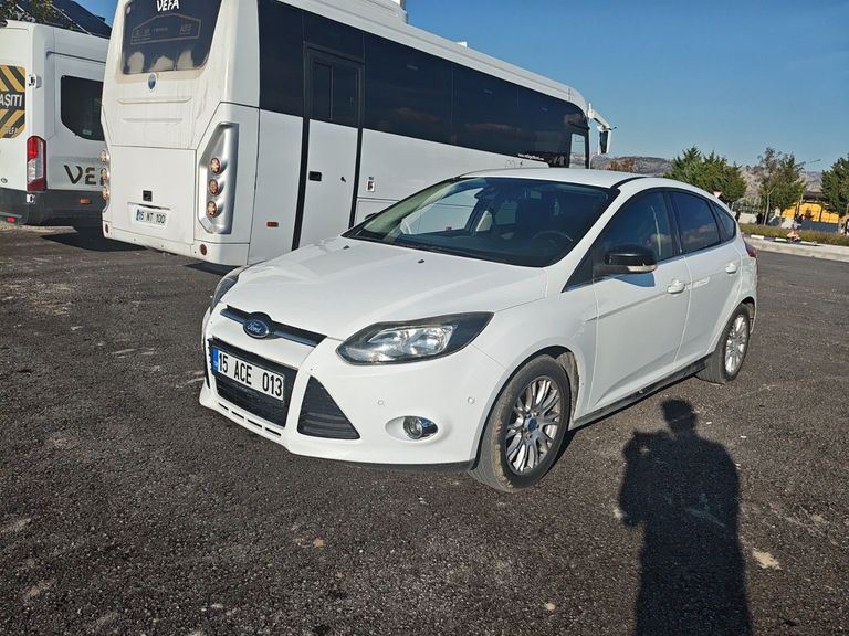 FORD FOCUS