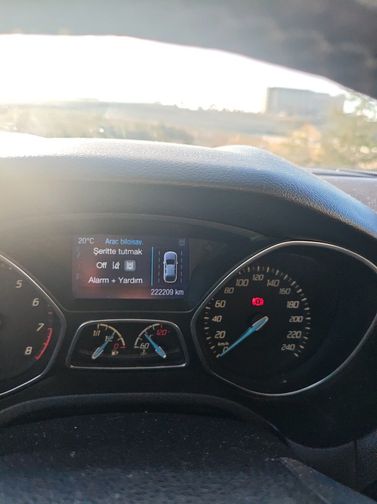 FORD FOCUS