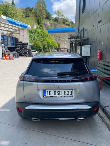 PEUGEOT 2008