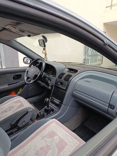 RENAULT LAGUNA