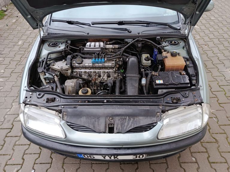 RENAULT LAGUNA
