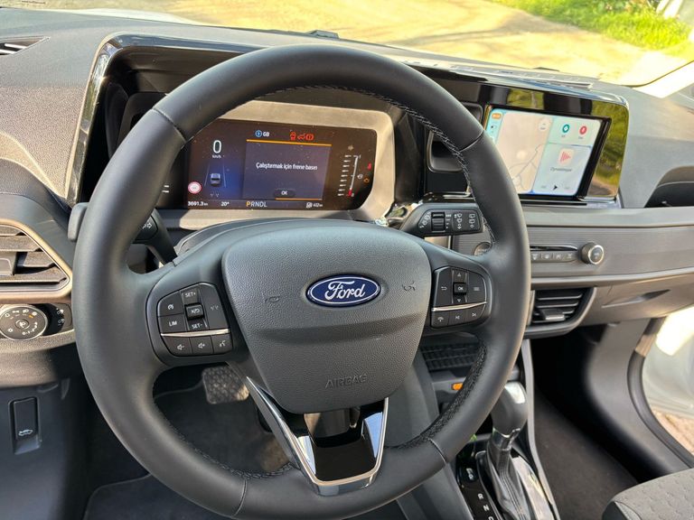 FORD TOURNEO COURIER
