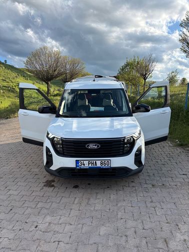 FORD TOURNEO COURIER