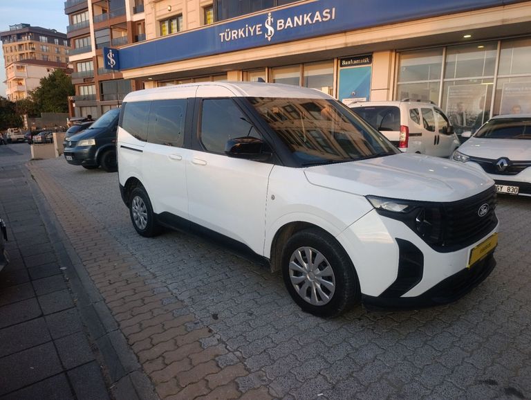FORD TOURNEO COURIER
