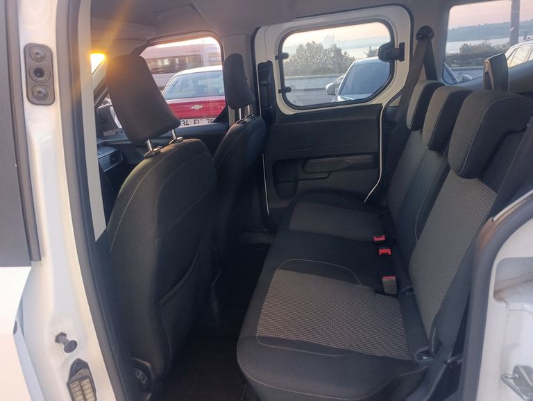 FORD TOURNEO COURIER