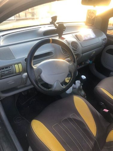 RENAULT TWINGO