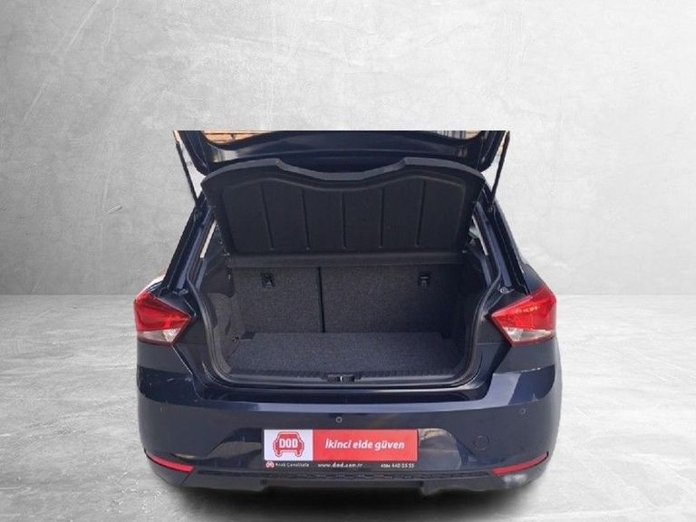 SEAT IBIZA