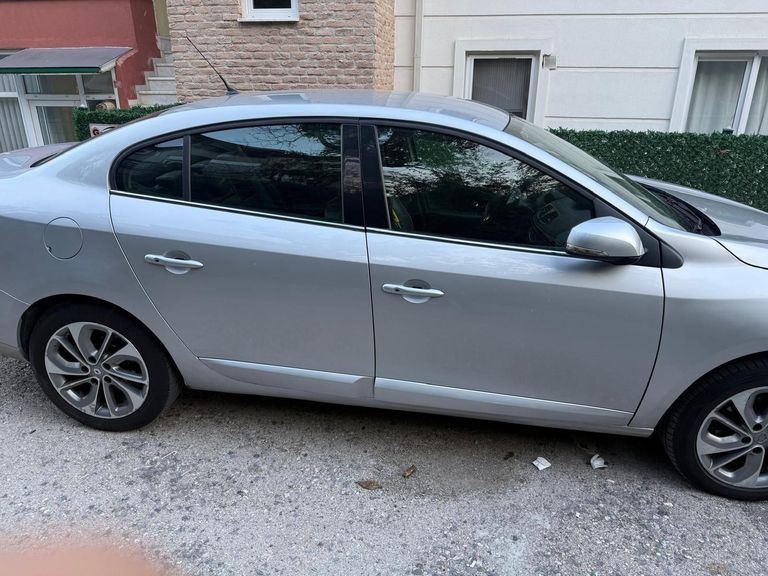 RENAULT FLUENCE