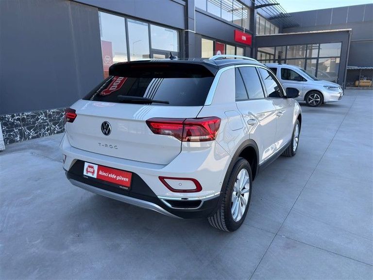 VOLKSWAGEN T-ROC