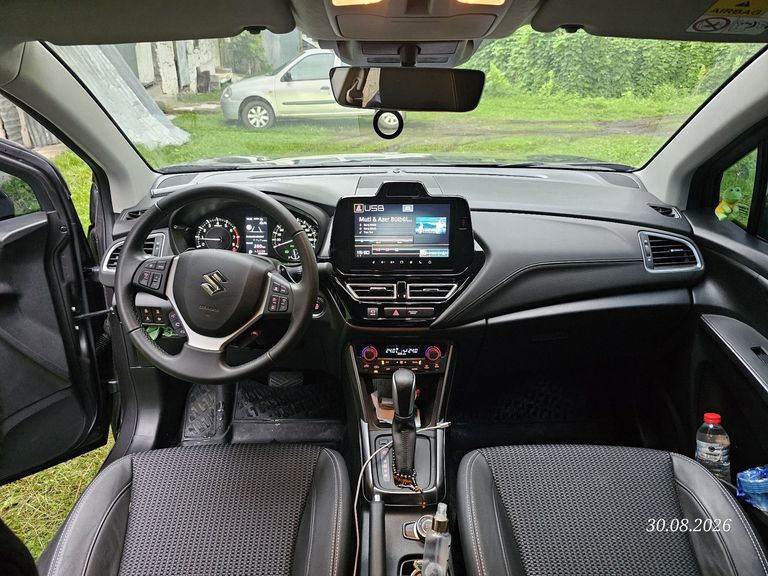 SUZUKI S-CROSS