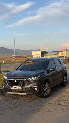 SUZUKI S-CROSS