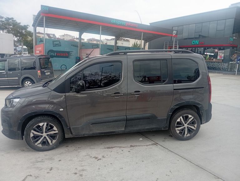 PEUGEOT RIFTER