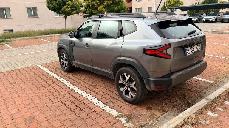 RENAULT DUSTER