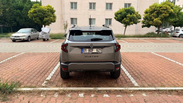 RENAULT DUSTER