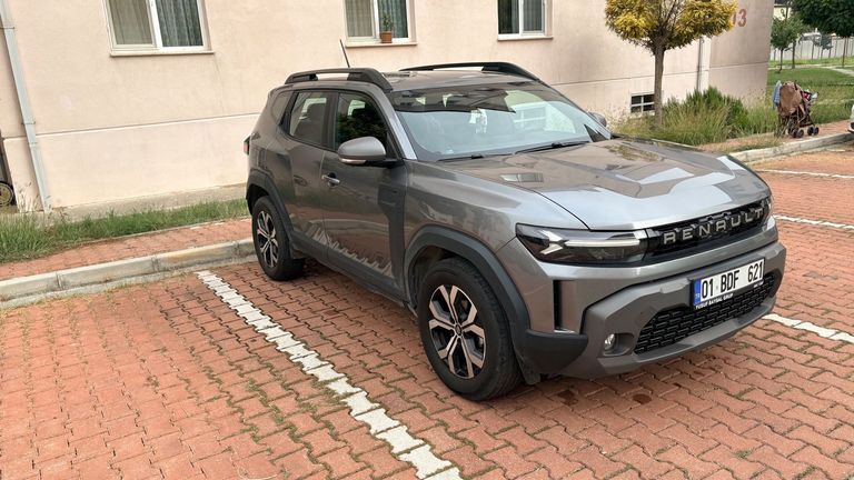 RENAULT DUSTER