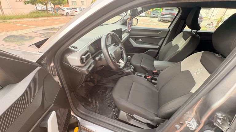 RENAULT DUSTER