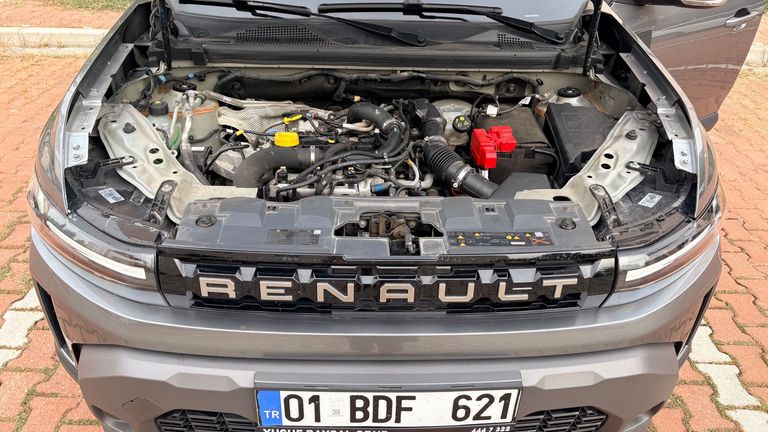RENAULT DUSTER