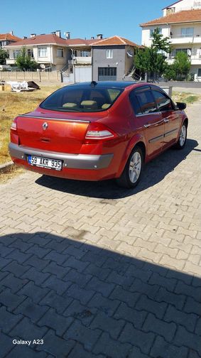 RENAULT MEGANE
