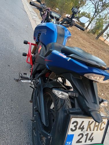 TVS Apache RTR 200