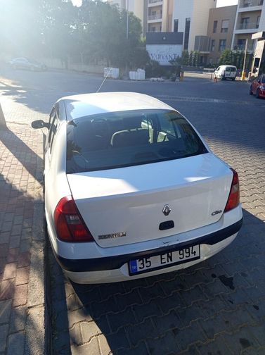 RENAULT CLIO SYMBOL