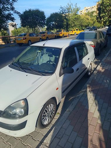 RENAULT CLIO SYMBOL