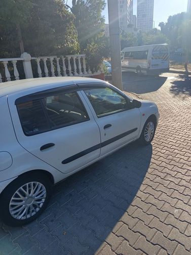 RENAULT CLIO SYMBOL