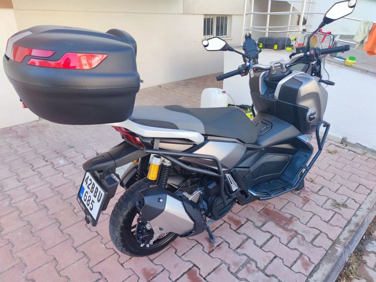 RKS Reale 125