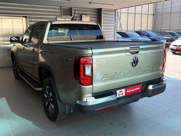 VOLKSWAGEN AMAROK