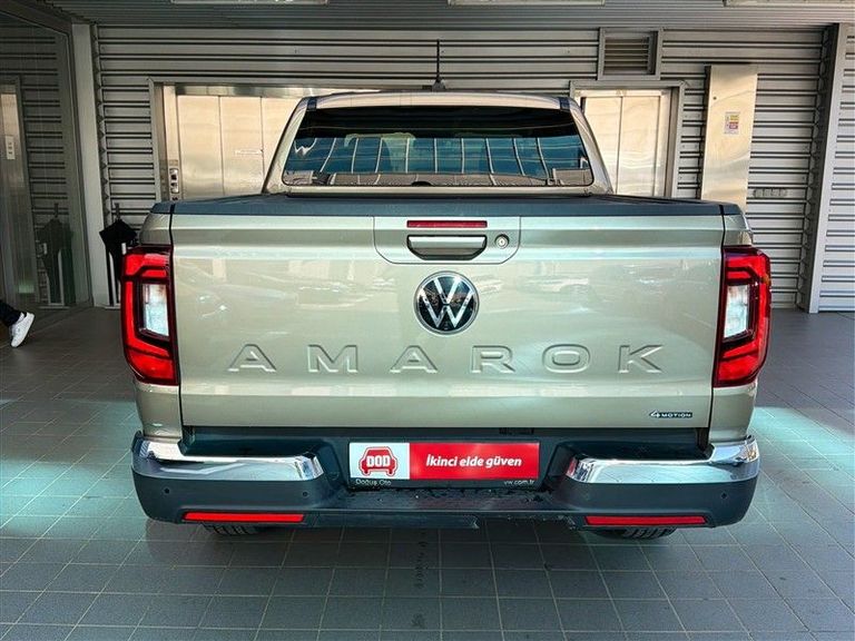 VOLKSWAGEN AMAROK