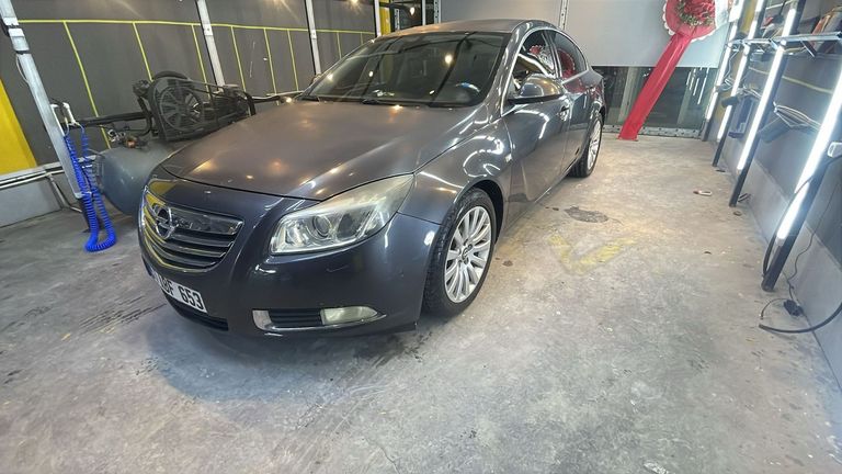 OPEL INSIGNIA