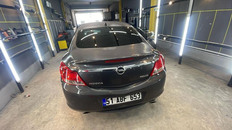 OPEL INSIGNIA