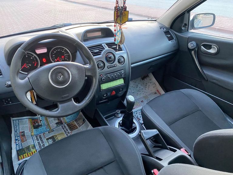 RENAULT MEGANE