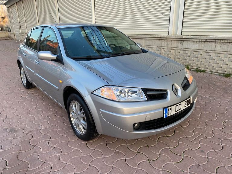 RENAULT MEGANE
