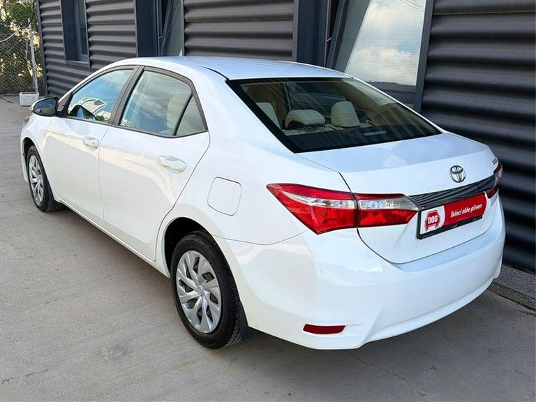 TOYOTA COROLLA
