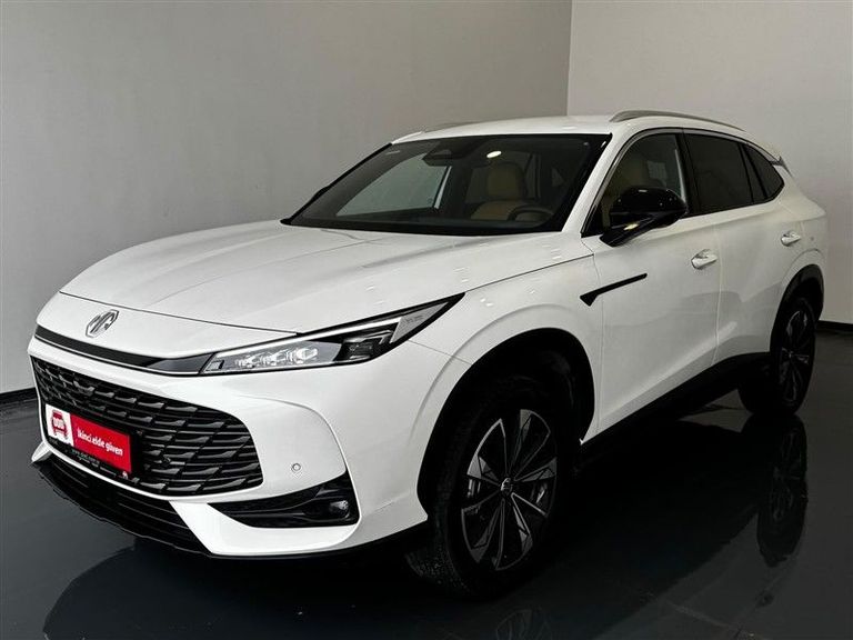 MG HS