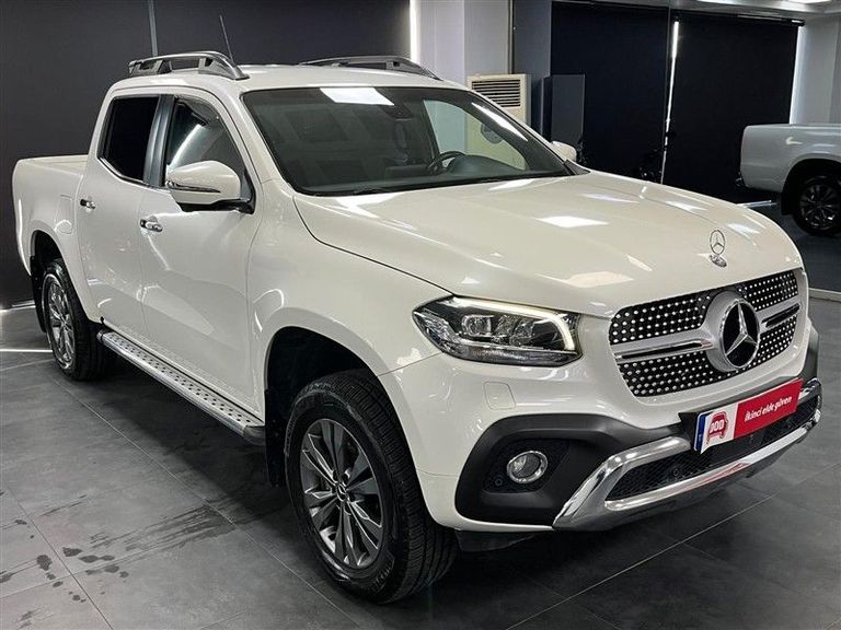 MERCEDES-BENZ X-CLASS