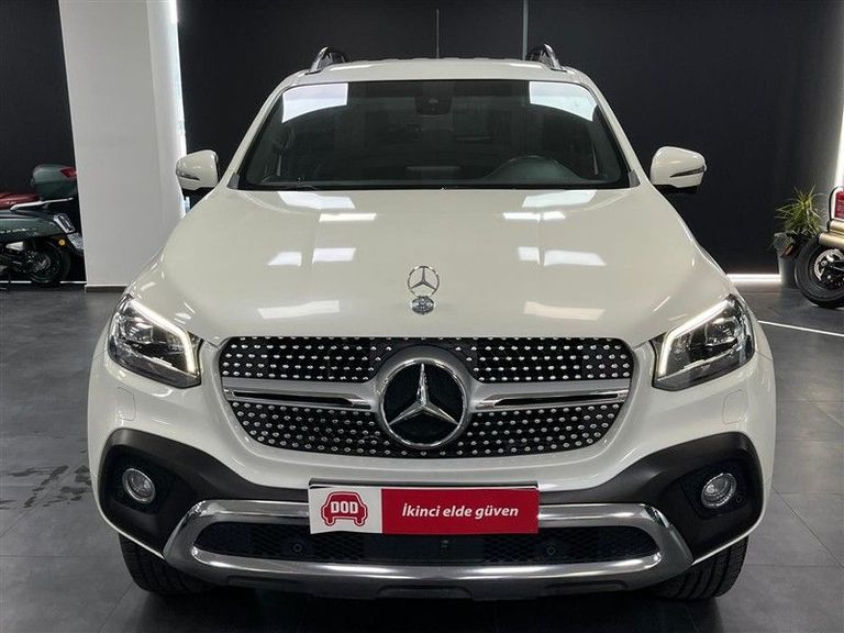 MERCEDES-BENZ X-CLASS