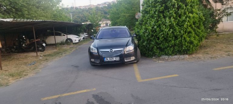 OPEL INSIGNIA