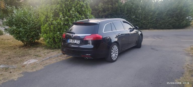 OPEL INSIGNIA
