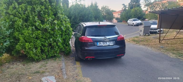 OPEL INSIGNIA