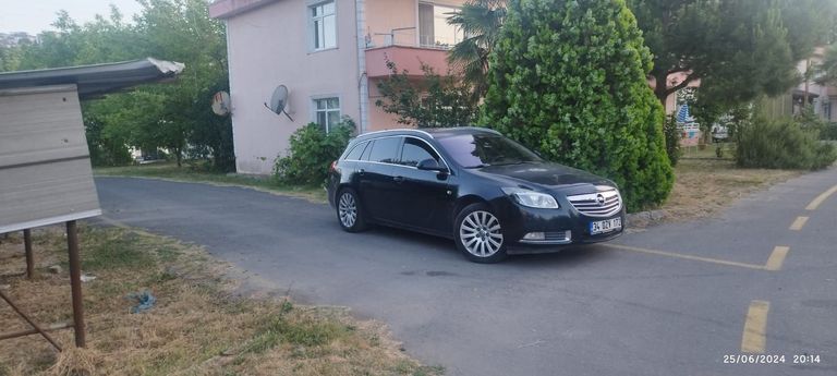 OPEL INSIGNIA